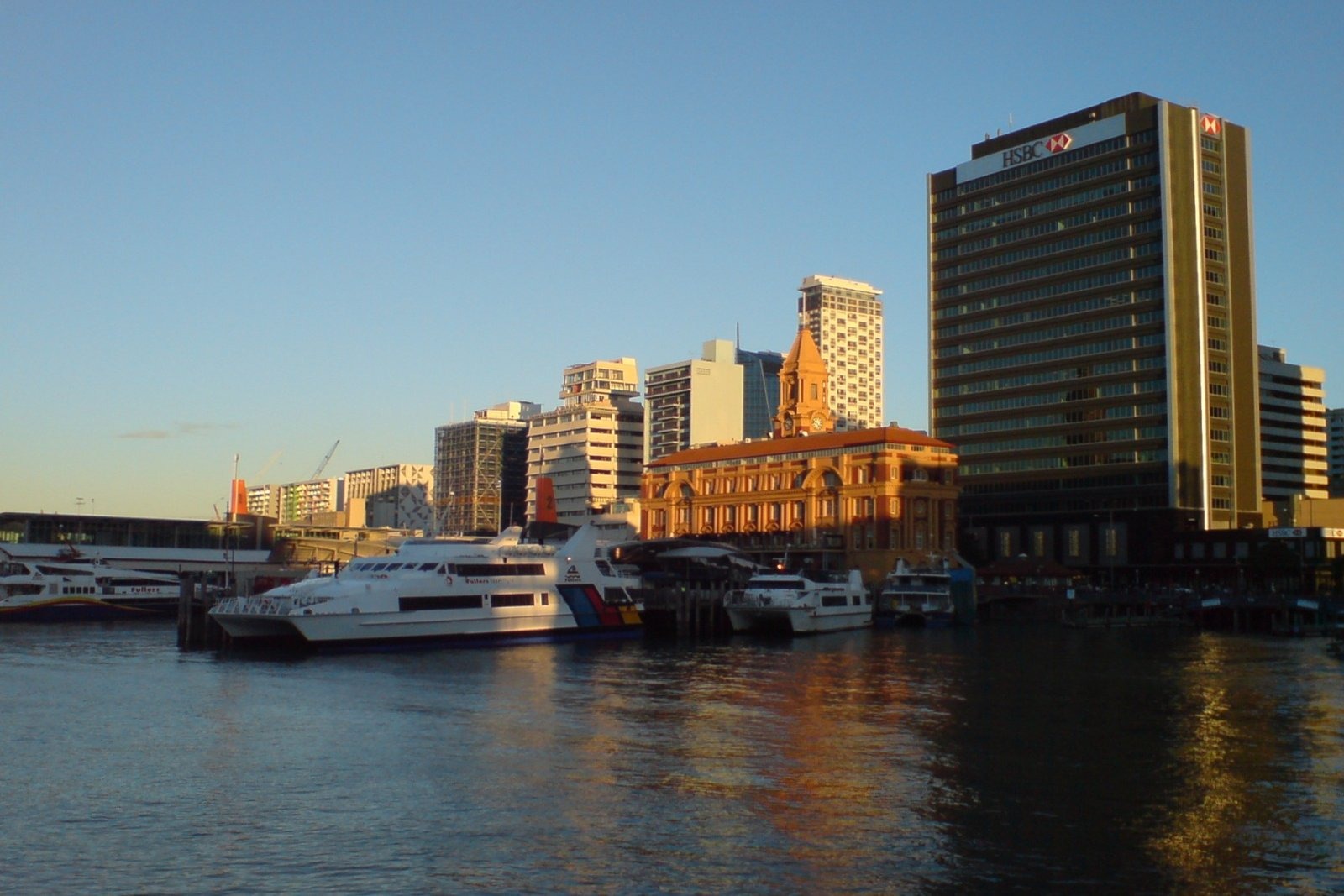 Auckland — Tāmaki Makaurau from the Waterfront to Albert Park