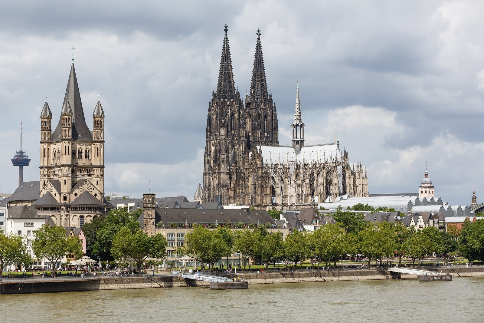 Cologne — the Cathedral Market, the Old Market and the Heinzelmännchen