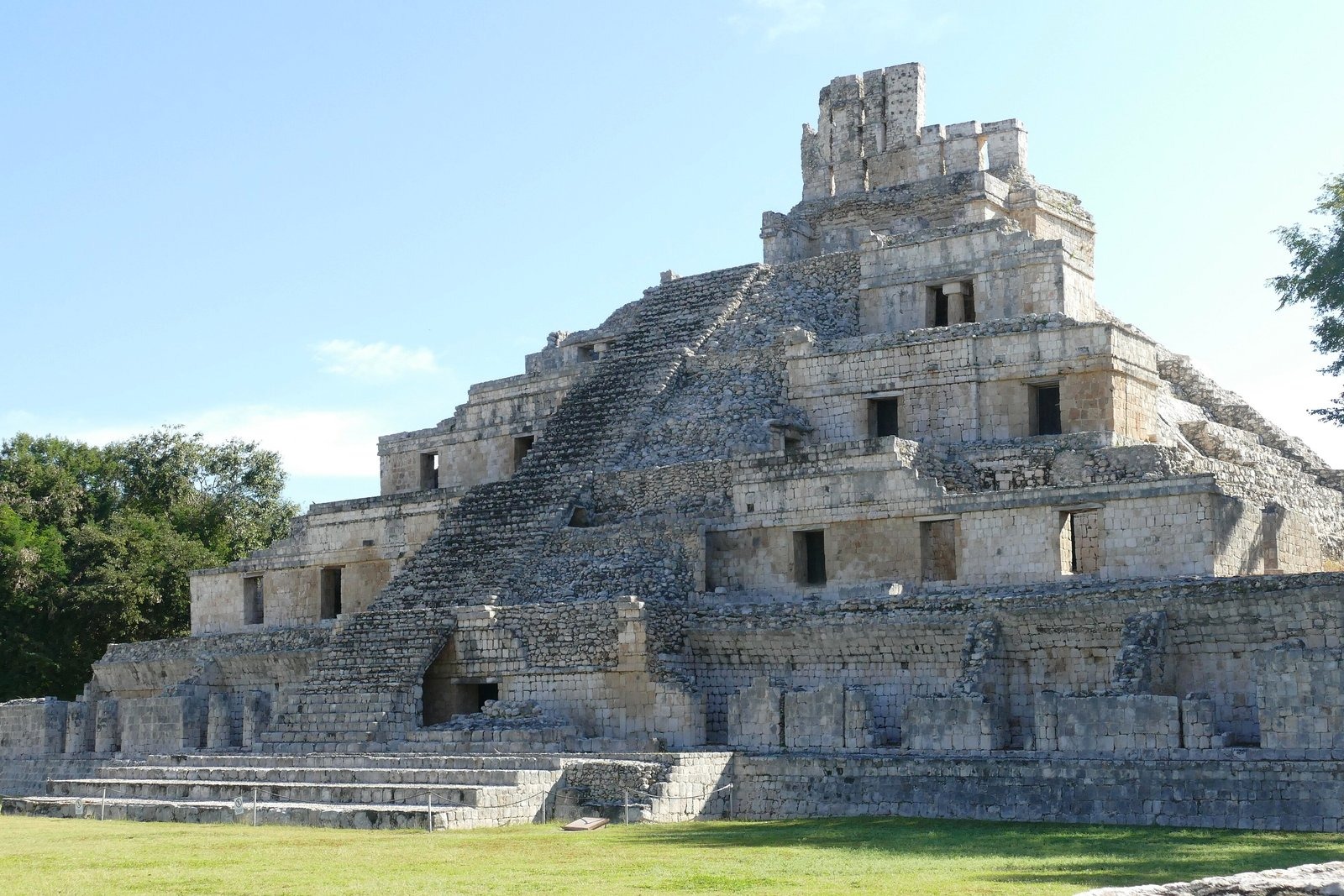 Edzná — the Five-Storey Temple and the Great Acropolis
