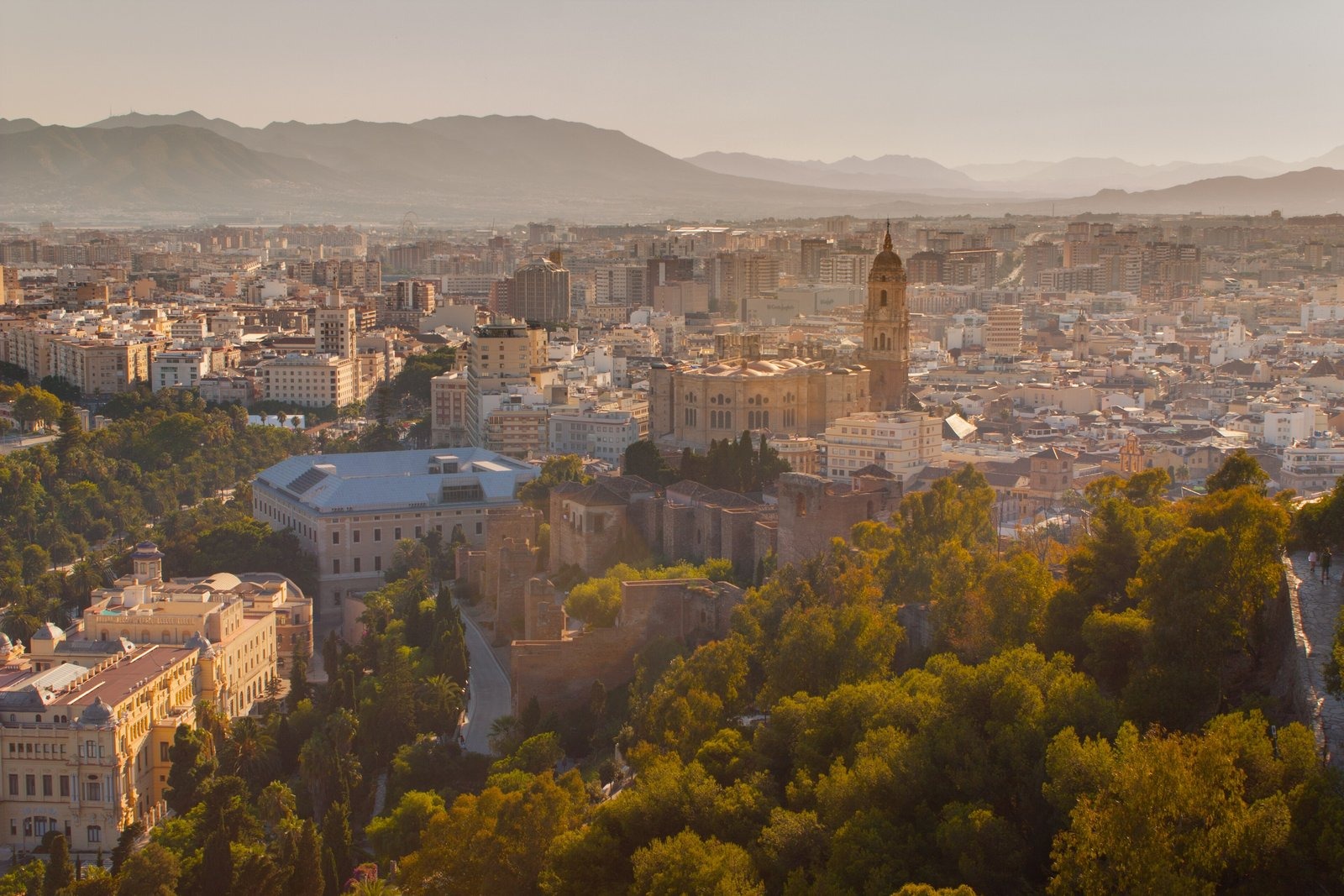 Málaga — from Phoenician Malaka to the Port City