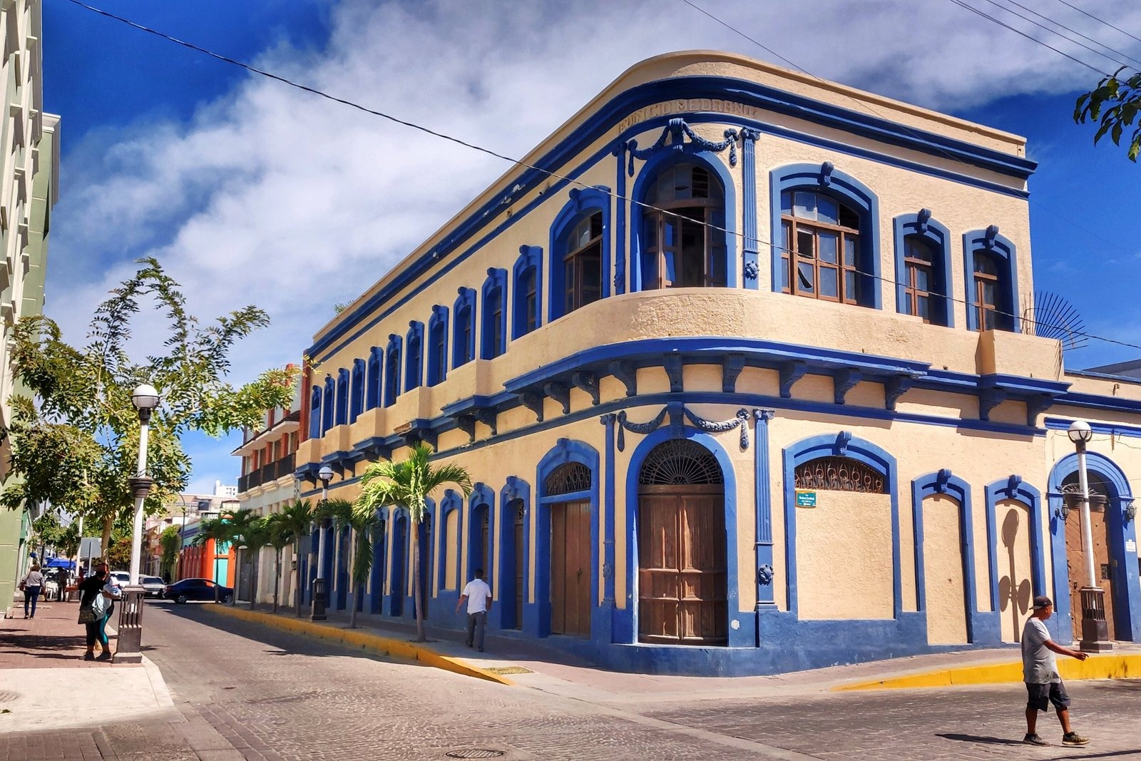 Mazatlán — the Old Port, Olas Altas and the Lighthouse Hill