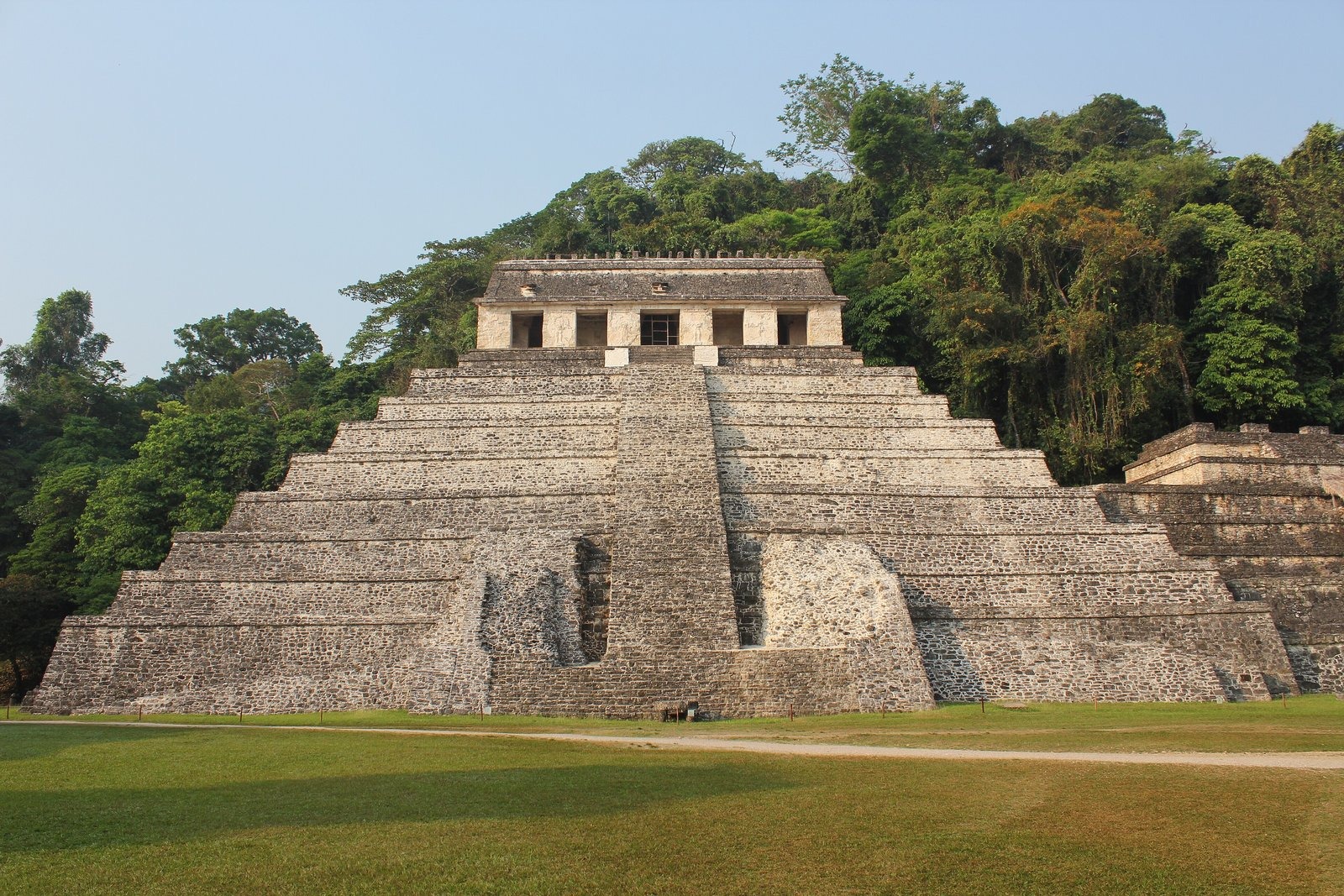 Palenque — Lakamha', the City of K'inich Janaab Pakal