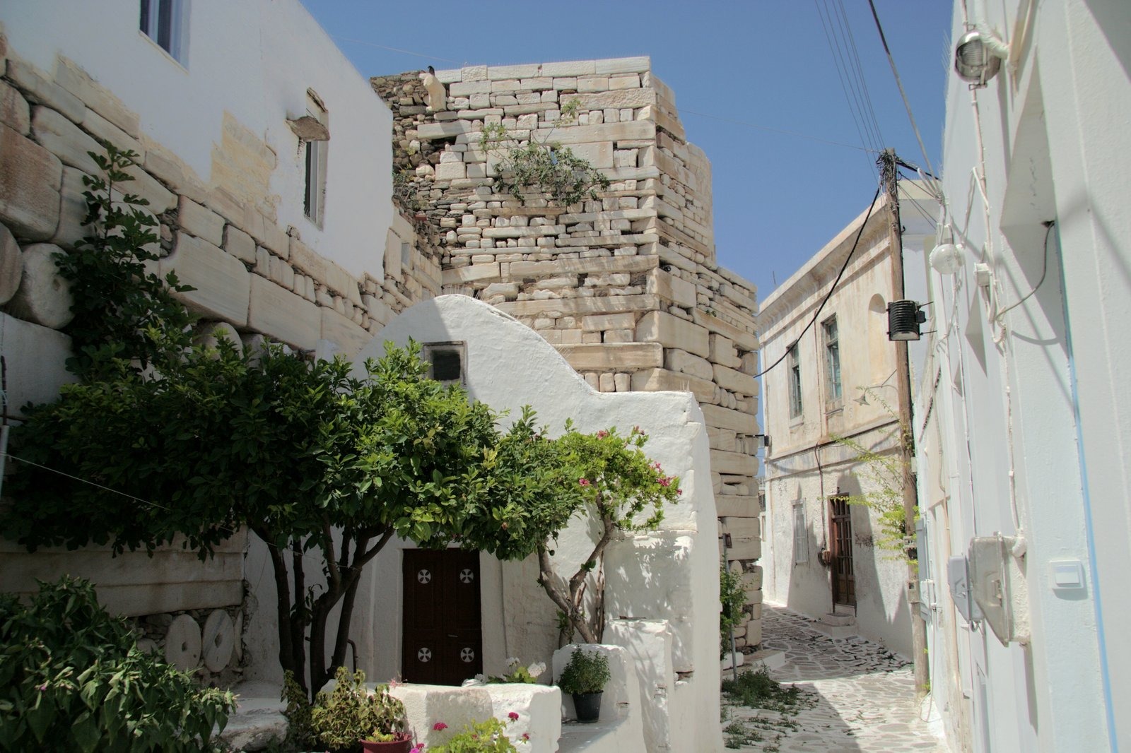 Paros