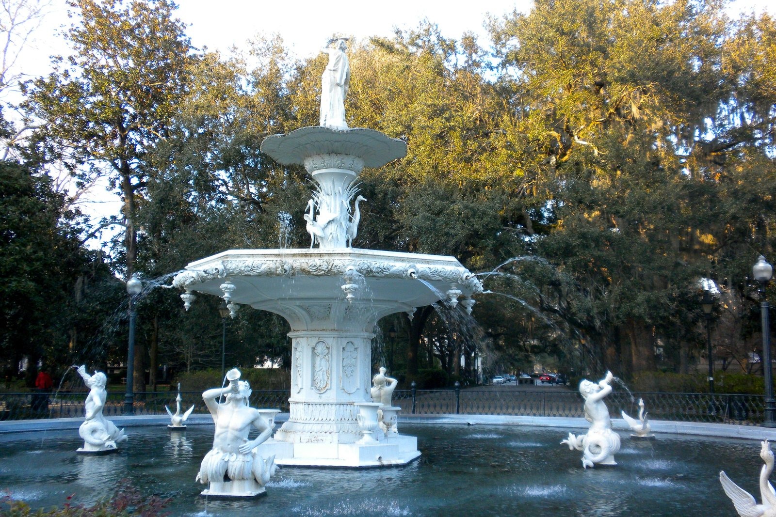 Savannah — Oglethorpe's Squares, the River and the Bluff