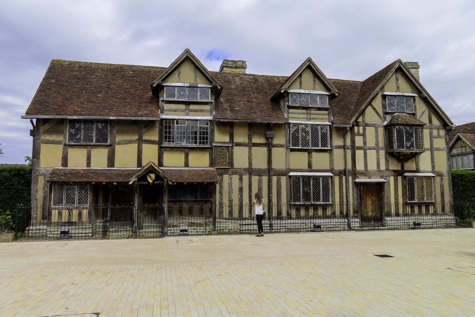 Shakespeare's Stratford-upon-Avon — from Henley Street to Holy Trinity